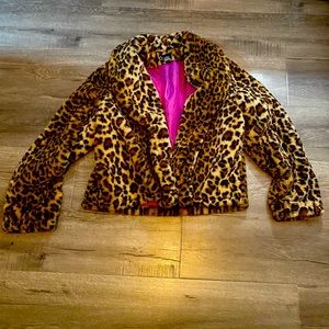 Leopard Faux short coat size XL
